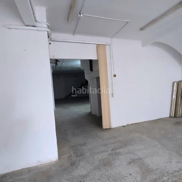 Foto 5cb3e1ec-5b64-4a7e-9cbf-a68da20b72f2. Local commercial dans Llefià Badalona