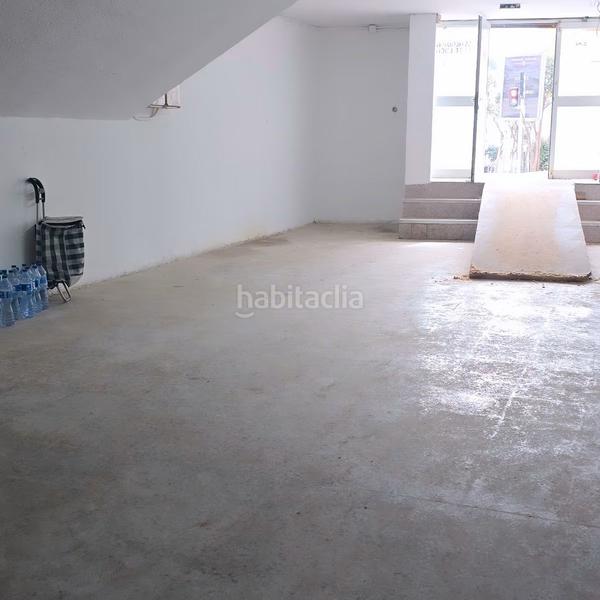 Foto 8e2b37d6-de96-41dc-9352-afb41c80530f. Local commercial dans Llefià Badalona