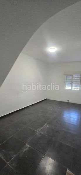 Foto 197c7d37-74c6-4403-8d3d-773b102cfec6. Edificio en pau claris 18 edificio en venta , 5 dormitorios. en Santa Coloma de Gramenet