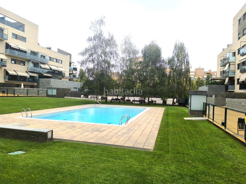 Foto 8fa1d800-1ef1-4f92-8f66-7ac388d95df2. Àtic amb calefacció aparcament piscina a Can Llong Sabadell
