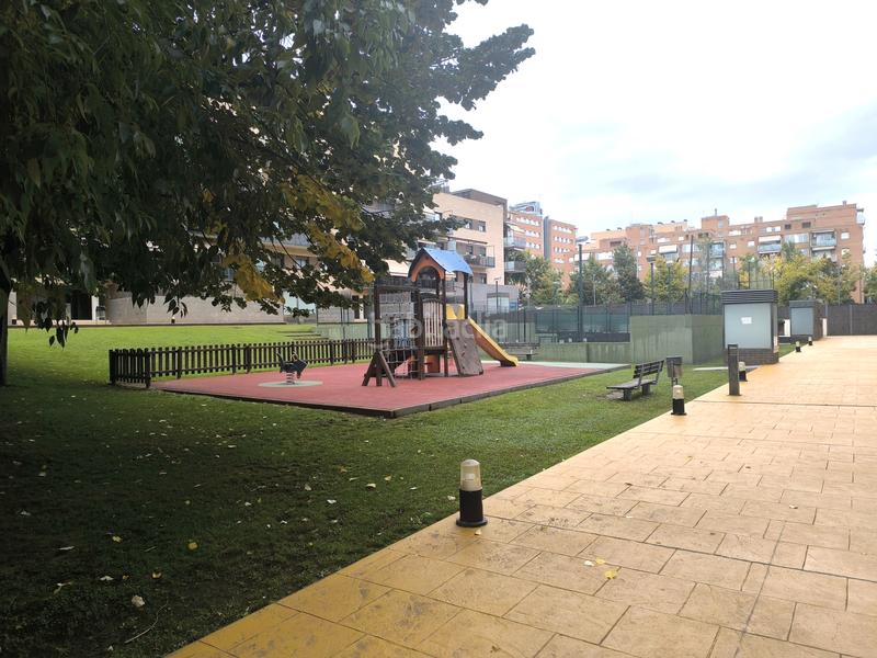 Foto d0b2e9d4-bdd9-43f4-a180-292790319c1a. Àtic amb calefacció aparcament piscina a Can Llong Sabadell