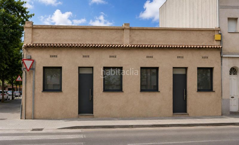 Foto 3ddb6682-4d87-4cb7-a27a-057b58cc09ba. Casa aparellada a Els Merinals Sabadell