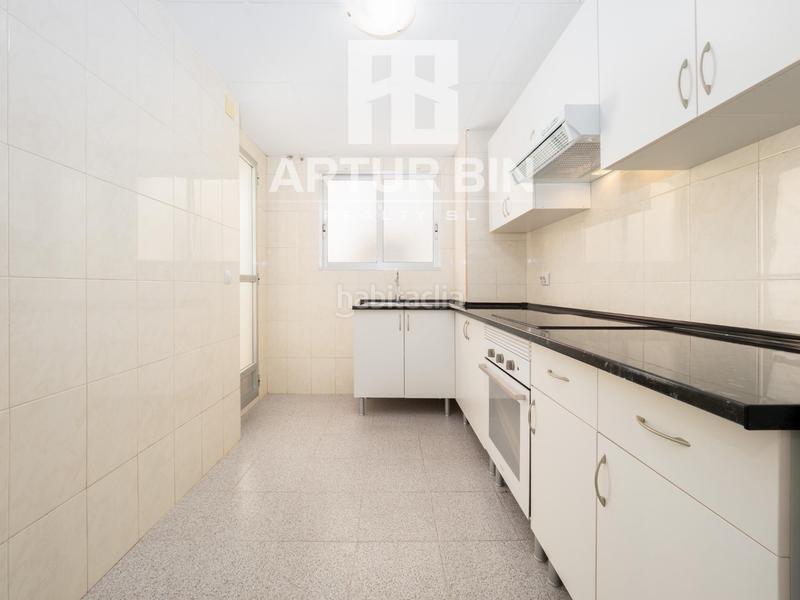 Foto a654fa6d-114d-459a-bb41-fadbbdc326c8. Apartament a plaza el palleter a Zona Campus Universitario Burjassot