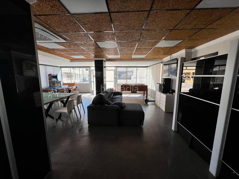 Foto a1021d27-bf82-4763-951f-d45c195b08e3. Local comercial en Tavernes de la Valldigna