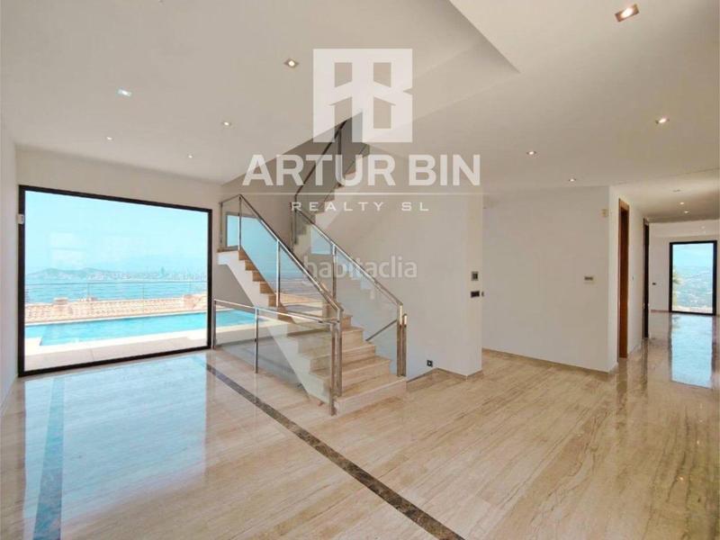 Foto 9a8ed122-aa99-4f3a-94a0-fe9d2c6125cb. Chalet mit parking pool in Rincón Alto Benidorm