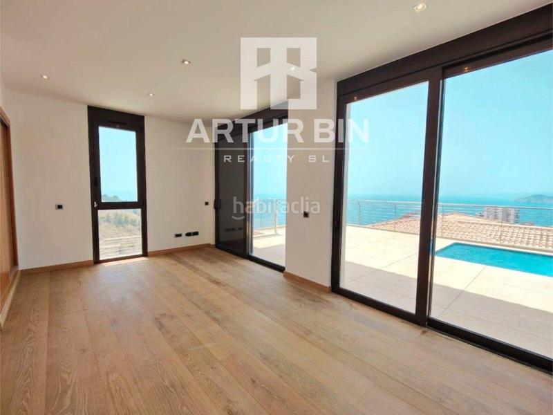 Foto 9bcb38b0-8e62-4be8-b812-b4e41b7dfde1. Chalet mit parking pool in Rincón Alto Benidorm