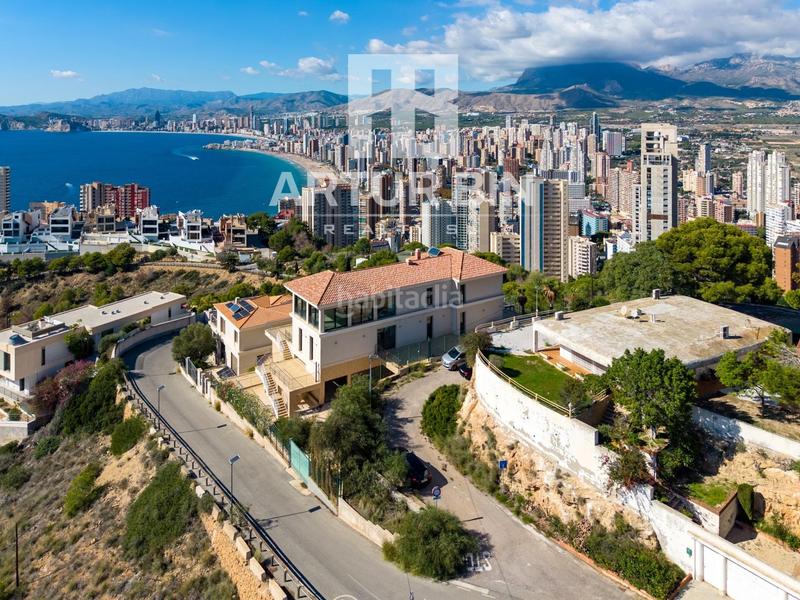 Foto e5be8036-b59b-401a-8c20-3f714e0dc819. Chalet avec parking piscine dans Rincón Alto Benidorm