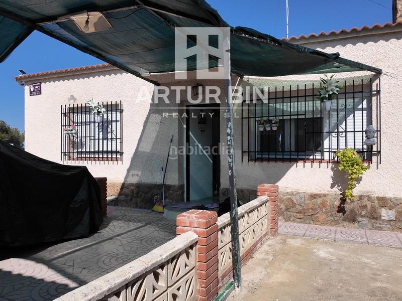 Foto eefdf9f7-790a-45b6-9966-4e21a9a07170. Casa a schiera con piscina in Riba - roja de Túria