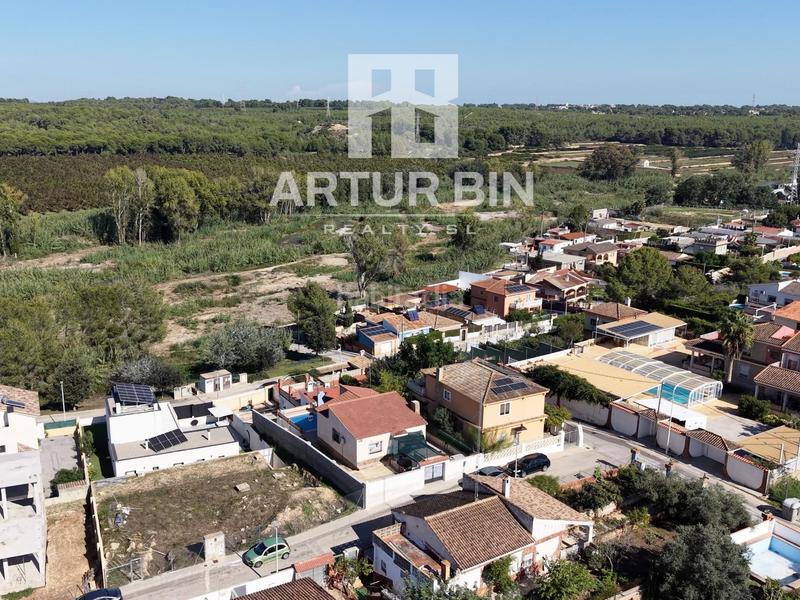 Foto 4a6acb3d-fae4-4deb-9bf0-ee515d937782. Semi detached house with pool in Riba - roja de Túria