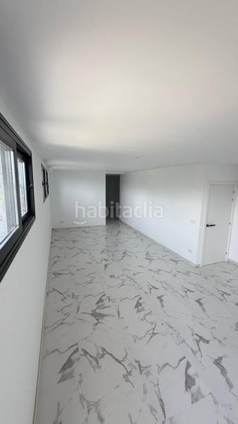 Foto 7d50a629-1d7c-4d54-9993-e6a3a54b8aac. Chalet avec parking piscine dans balcón de Finestrat-terra marina Finestrat