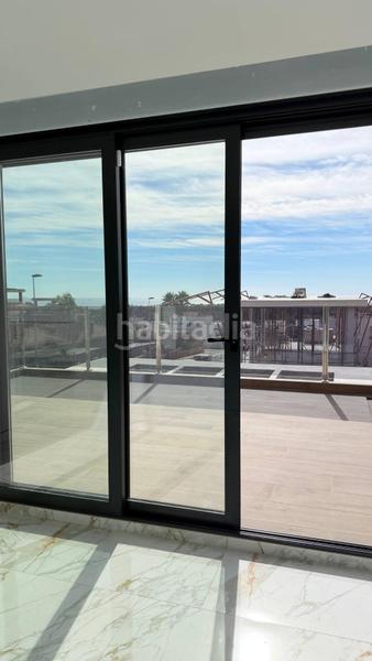 Foto b6c15478-230a-4bf9-8dd4-849686b4a542. Chalet en balcón de Finestrat-terra marina Finestrat