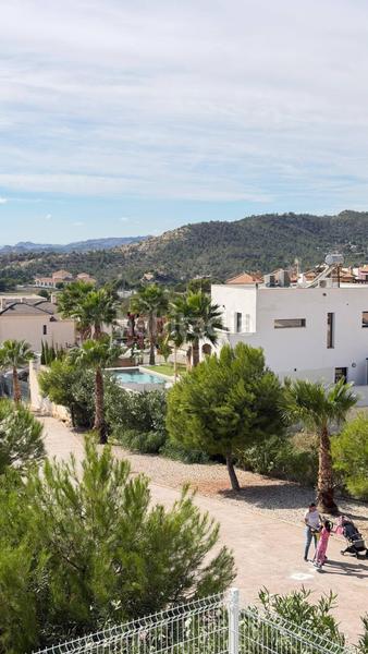 Foto d9d495a0-6c50-4672-8185-bfeadbbcb73a. Chalet en balcón de Finestrat-terra marina Finestrat