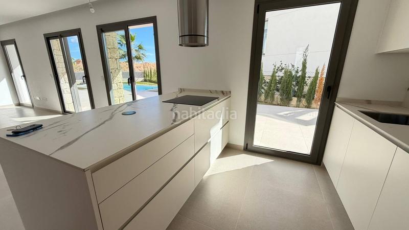 Foto 69017967-d9b1-461b-8832-ece96e576336. Chalet with pool in Golf Bahía Finestrat