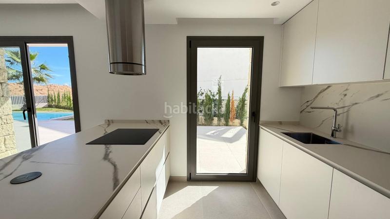 Foto f52099ae-4076-4b5e-8ac2-a8f6d99dc5f0. Chalet with pool in Golf Bahía Finestrat