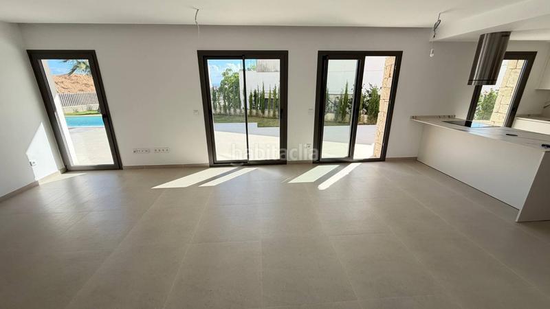 Foto f8e245e3-3f69-413c-bda0-7d0065289552. Chalet with pool in Golf Bahía Finestrat