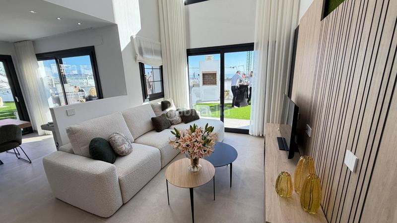 Foto 3ad2f520-2d32-4ddd-9456-d18e80446121. Chalet avec piscine dans Golf Bahía Finestrat