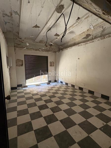 Foto 9a100adf-6a70-4dab-874b-0259ba4ff0e8. Local comercial a El Mercat Valencia