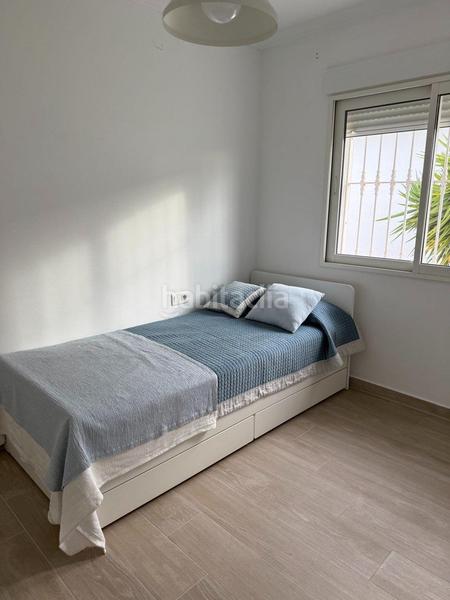 Foto b6a0dd63-b215-4527-8854-cf3375a0ca43. Location maison jumelée avec chauffage parking piscine dans Pobla de Vallbona (la)