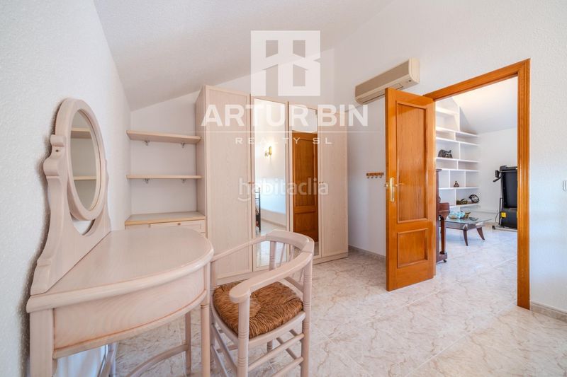 Foto 04f60bb7-1435-4ab6-90b9-bd2f9ea54b79. Casa adossada amb aparcament piscina a Mas Camarena Bétera