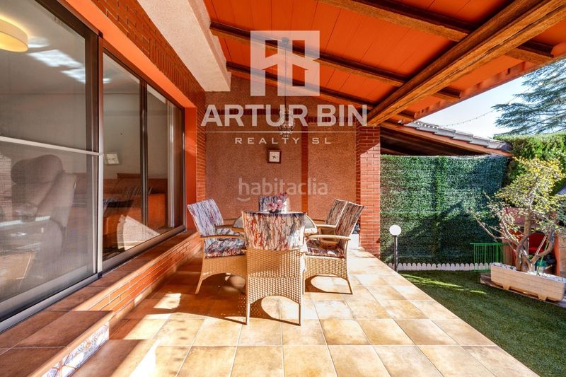 Foto 26b33e16-5ad8-4c66-9c47-f2b536899cbb. Casa adossada amb aparcament piscina a Mas Camarena Bétera