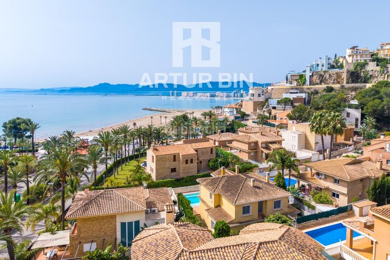 Foto 9d78836b-6d67-4a3a-bd98-7e3b1301d634. Chalet en El Faro Cullera