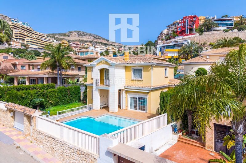 Foto ab941e69-a3fd-40c7-b5b4-21c019992894. Chalet en El Faro Cullera