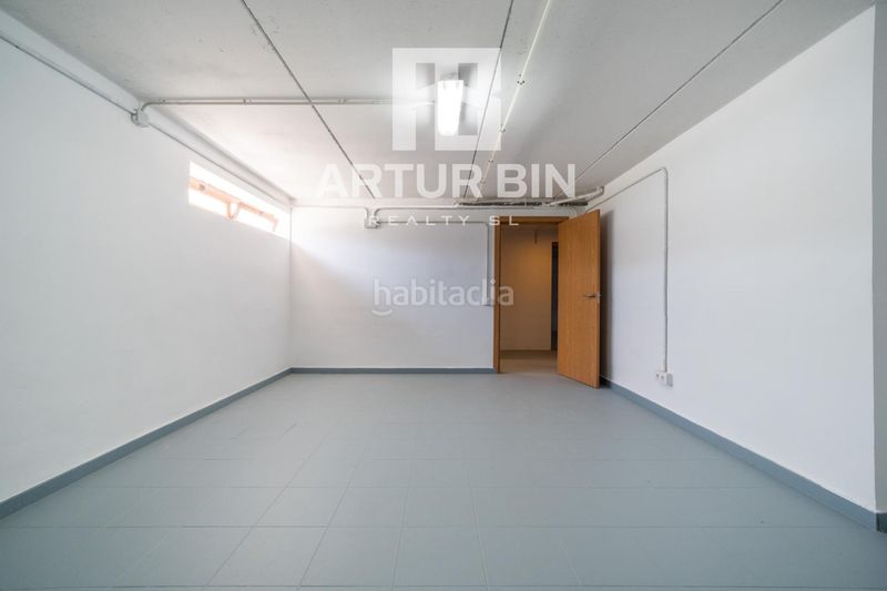 Foto 3d930df9-8c58-4ec2-a6d9-8bbe438489c9. Casa amb aparcament a El Bosque Chiva