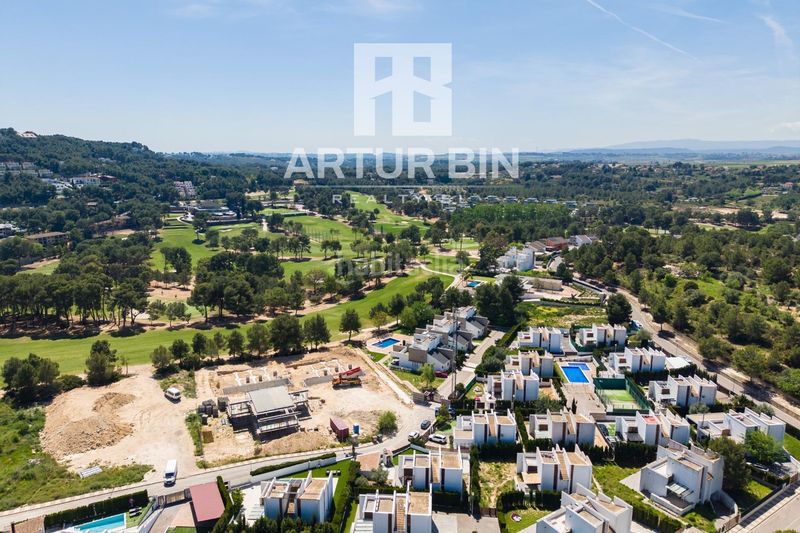 Foto 6f373a7d-4980-4c3a-a657-69fc3867baa4. Casa amb aparcament a El Bosque Chiva