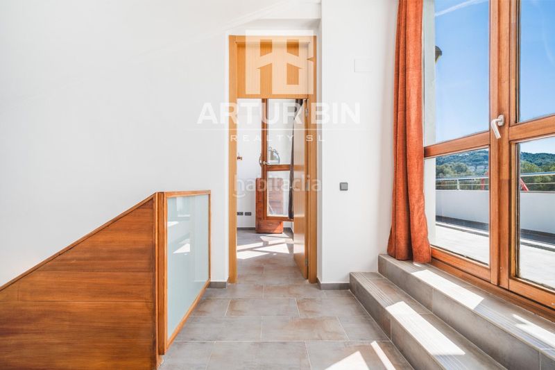 Foto c57d7fa7-2d38-490e-96a5-581e631907d1. Casa amb aparcament a El Bosque Chiva