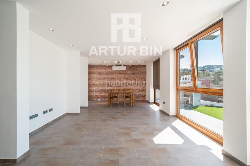 Foto d9474997-e8ba-4e29-8eb7-0ff0ac73f31f. Casa amb aparcament a El Bosque Chiva