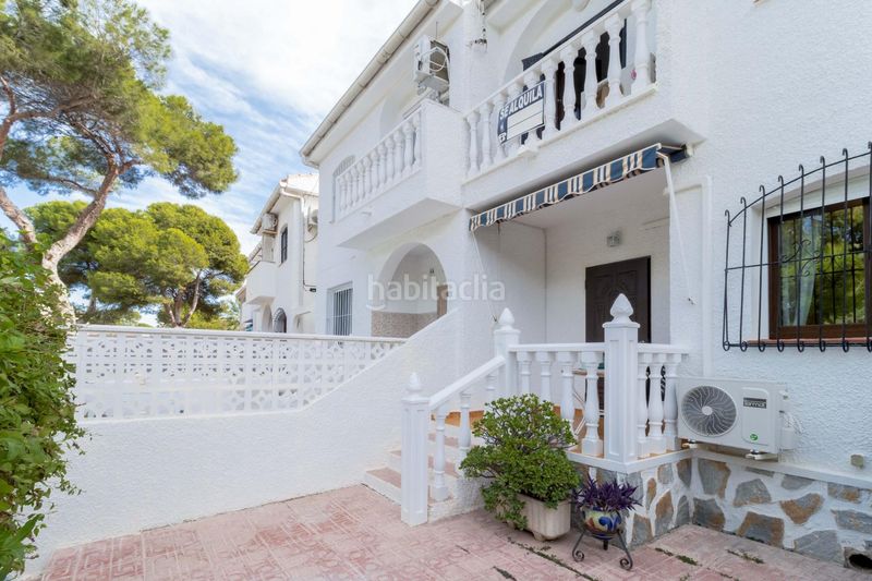 Foto a81b7f5f-f847-4ab5-a29b-3fc854a5aa13. Casa amb aparcament a La Zenia Orihuela