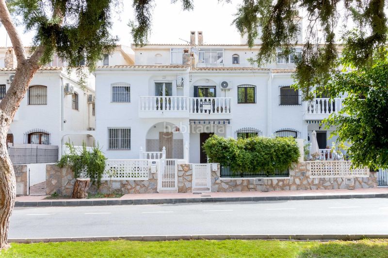 Foto b14322ad-0d4e-4cb0-aff8-ccb171b739c1. Casa amb aparcament a La Zenia Orihuela