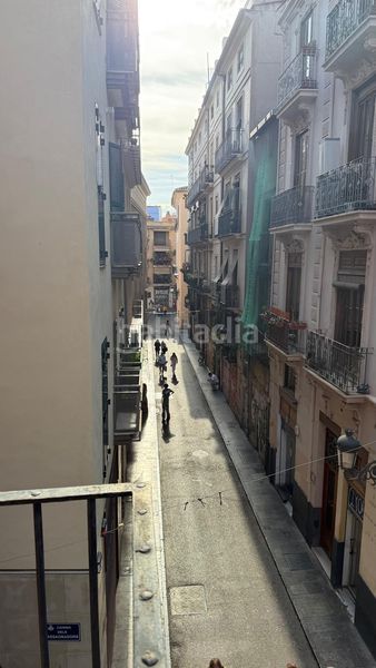 Foto 745f8485-9bd9-4d06-b79a-3df5521f031f. Pis a La Seu Valencia