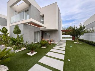 Chalet in Golf Bahía