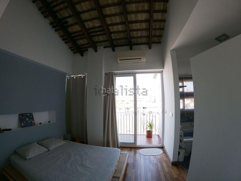 Foto e2fa7868-9f15-4c61-8e69-a13b07ddf53f. Àtic a Russafa Valencia