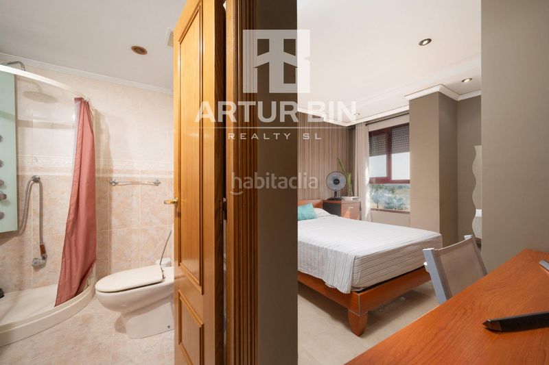 Foto 36fb37bd-ca86-4be7-b44e-77843364b182. Àtic amb calefacció aparcament piscina a Barrio de Campanar Valencia