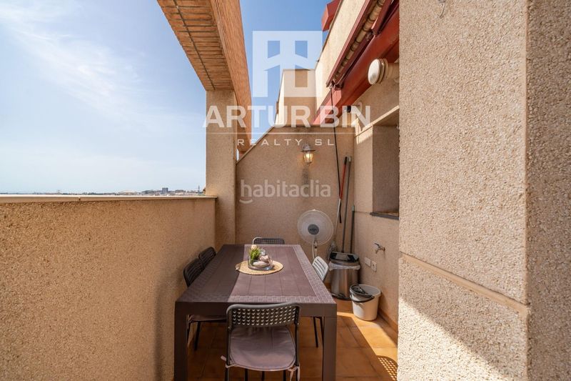 Foto 4fc91640-ed59-451c-9370-5869934a5f4b. Àtic amb calefacció aparcament piscina a Barrio de Campanar Valencia