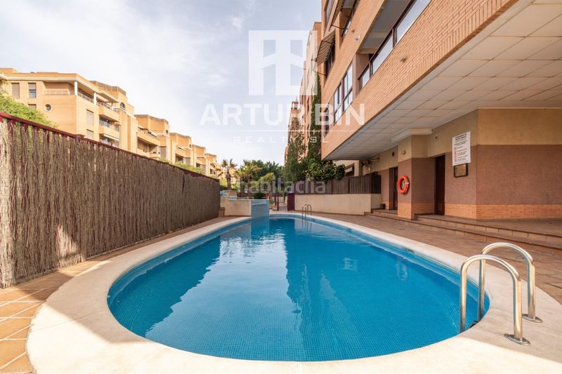 Foto dfbf4d8a-be85-43ed-95f8-27eb4a65e8d1. Àtic amb calefacció aparcament piscina a Barrio de Campanar Valencia