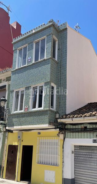Foto d0c12737-4bec-4d1f-b384-ae8eb0f2114e. Casa a El Cabanyal-El Canyamelar Valencia