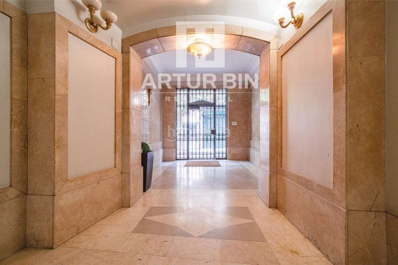 Foto 97d1e0e9-c0aa-4375-8212-a950f0335827. Apartament a El Mercat Valencia