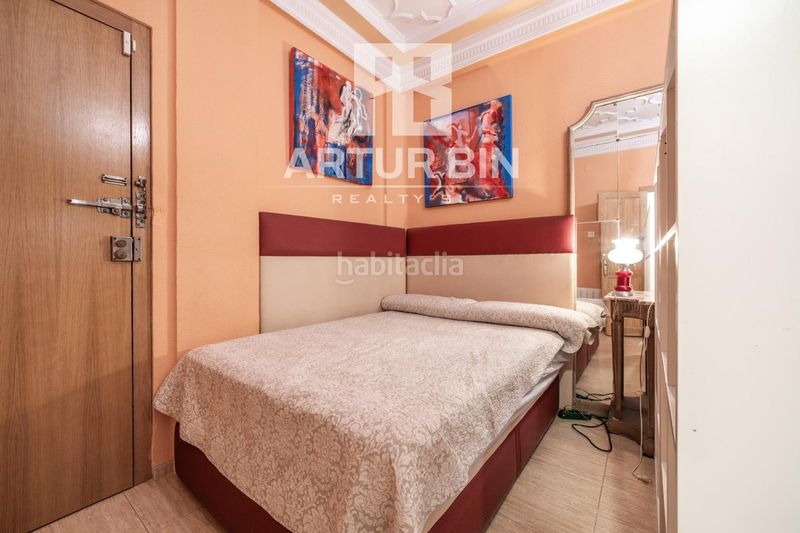 Foto a8b805a9-fdff-44c9-a927-fe4396350cad. Apartament a El Mercat Valencia