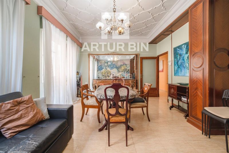 Foto e241873d-271b-48c1-8d58-9f7311703a66. Apartament a El Mercat Valencia
