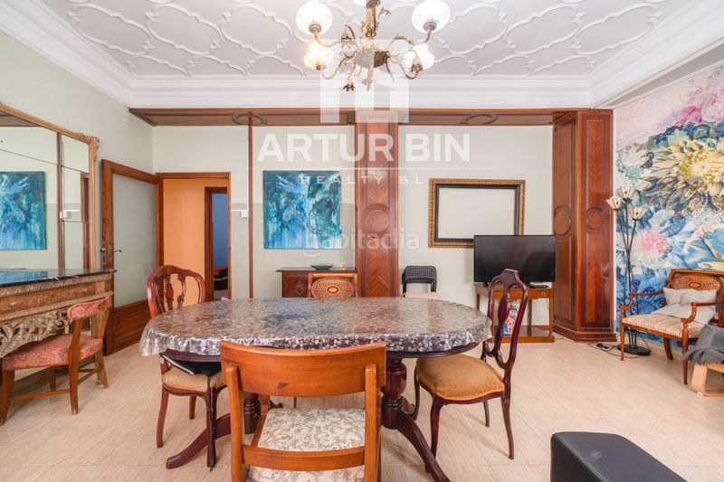 Foto fa13a457-a24e-4dbd-911a-c1b79a2850f7. Apartament a El Mercat Valencia