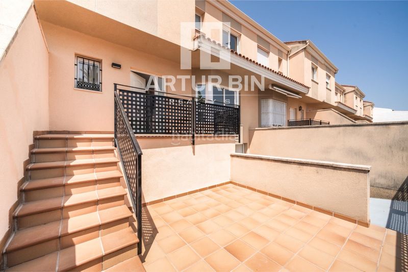 Foto 444b7cbc-f597-4b2c-bb44-adf252dadd7f. Xalet amb piscina a Beneixida