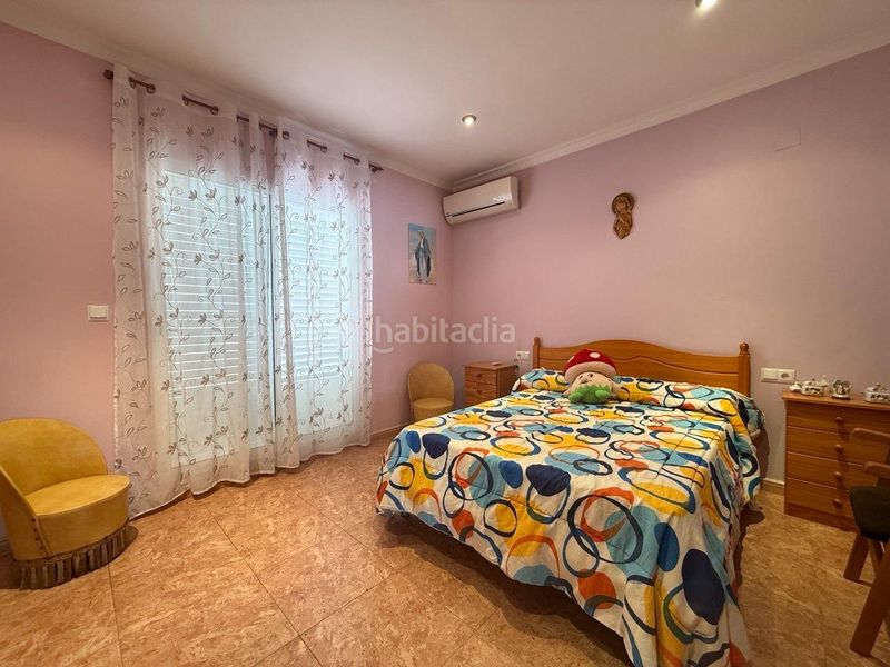 Foto 3e0a39ff-704e-4416-a747-94e289448345. Casa adossada amb aparcament a Polinyà de Xúquer