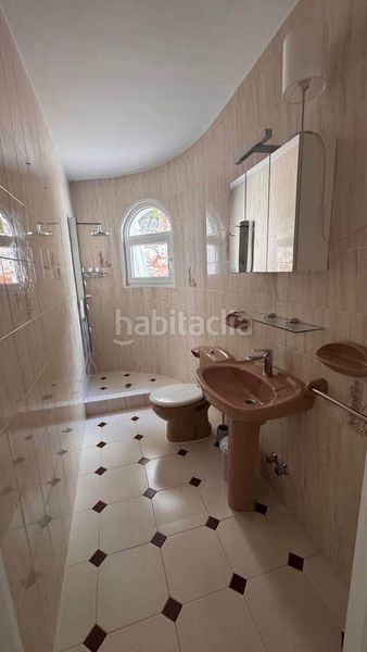 Foto 125cf45d-32b4-424a-85ab-a01f75989094. Casa amb aparcament piscina a Mascarat Altea