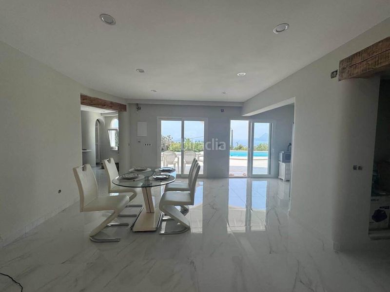Foto 8bc1a26b-9ee3-43b0-943e-5dd9057bd74b. Casa amb aparcament piscina a Mascarat Altea