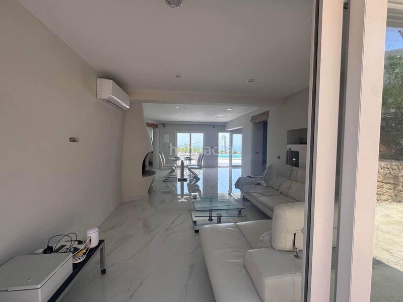 Foto ef53350c-cf08-4ff0-98b8-4d693abbf42a. Casa amb aparcament piscina a Mascarat Altea