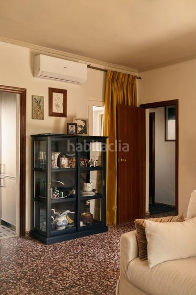 Foto cd1a4ce7-7160-4c24-b2a3-ab347daa4498. Casa amb calefacció aparcament piscina a Urbanizaciones Llíria