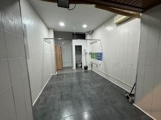 Lloguer Local Comercial a Parlamento 13. Local en alquiler en zona san felipe neri